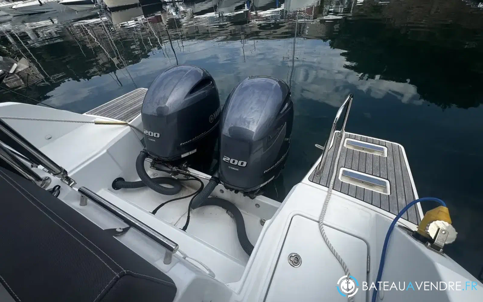 slider 21 Jeanneau Cap Camarat 9.0 WA