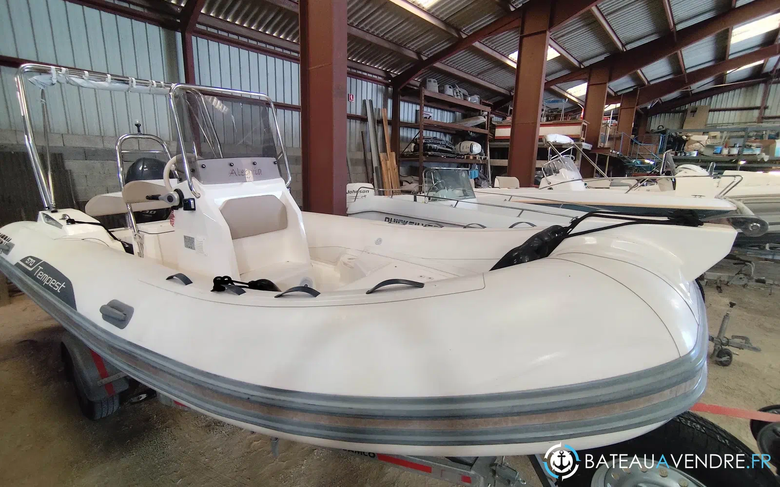 slider 1 Capelli Tempest 570