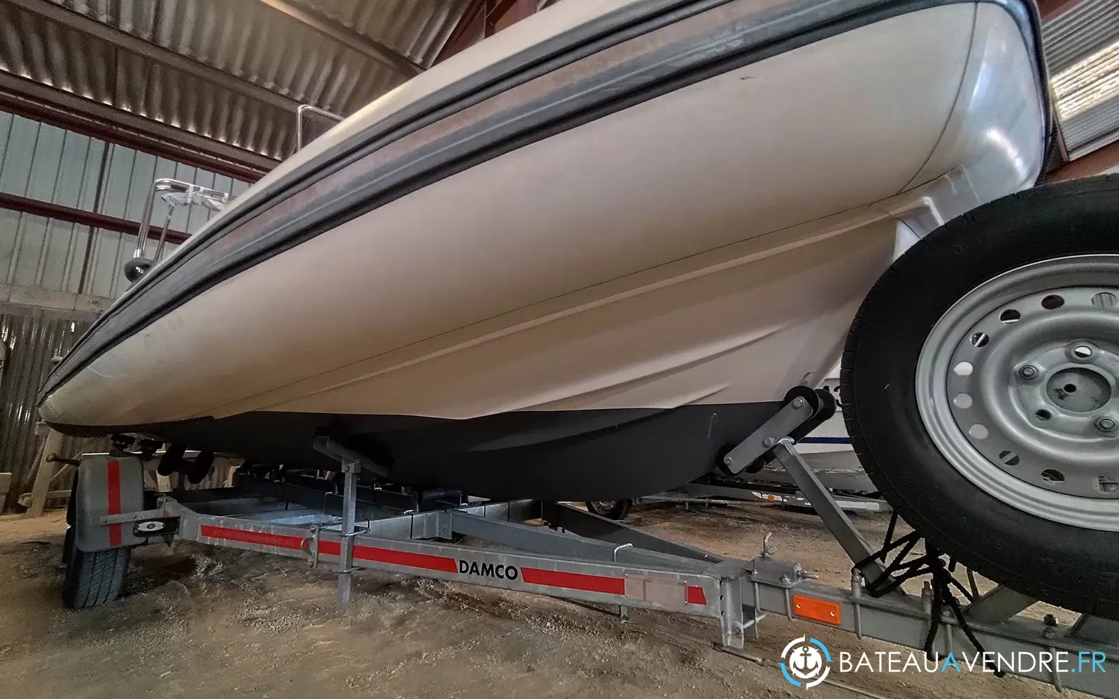 slider 4 Capelli Tempest 570