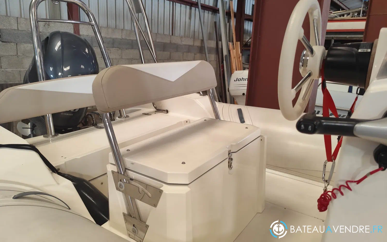 slider 6 Capelli Tempest 570