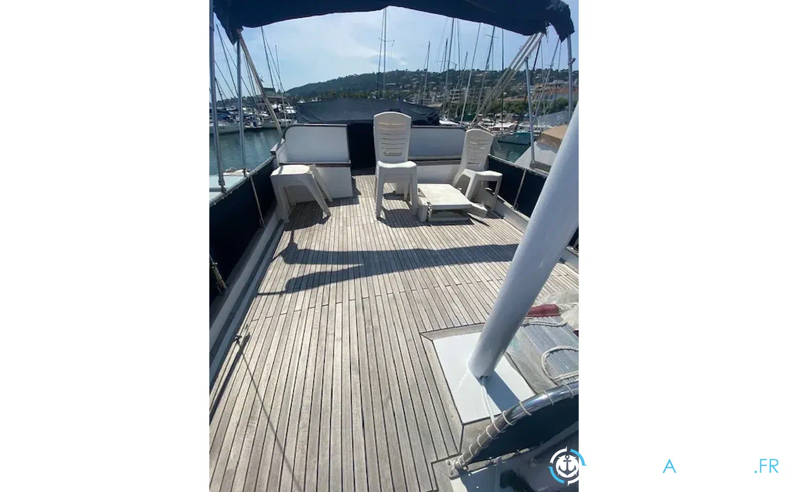 slider 15 Grand Banks 42 Classic