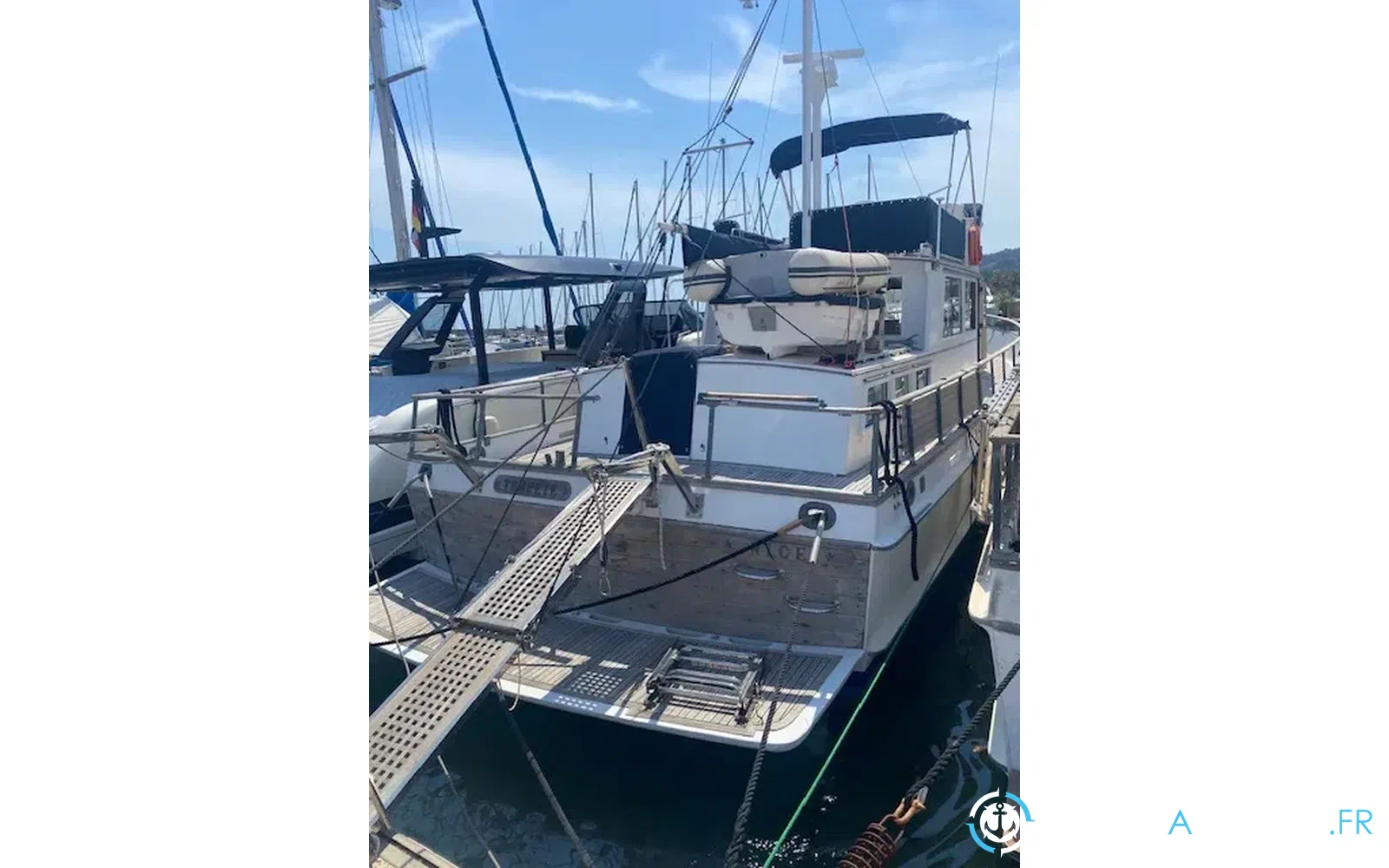 slider 0 Grand Banks 42 Classic