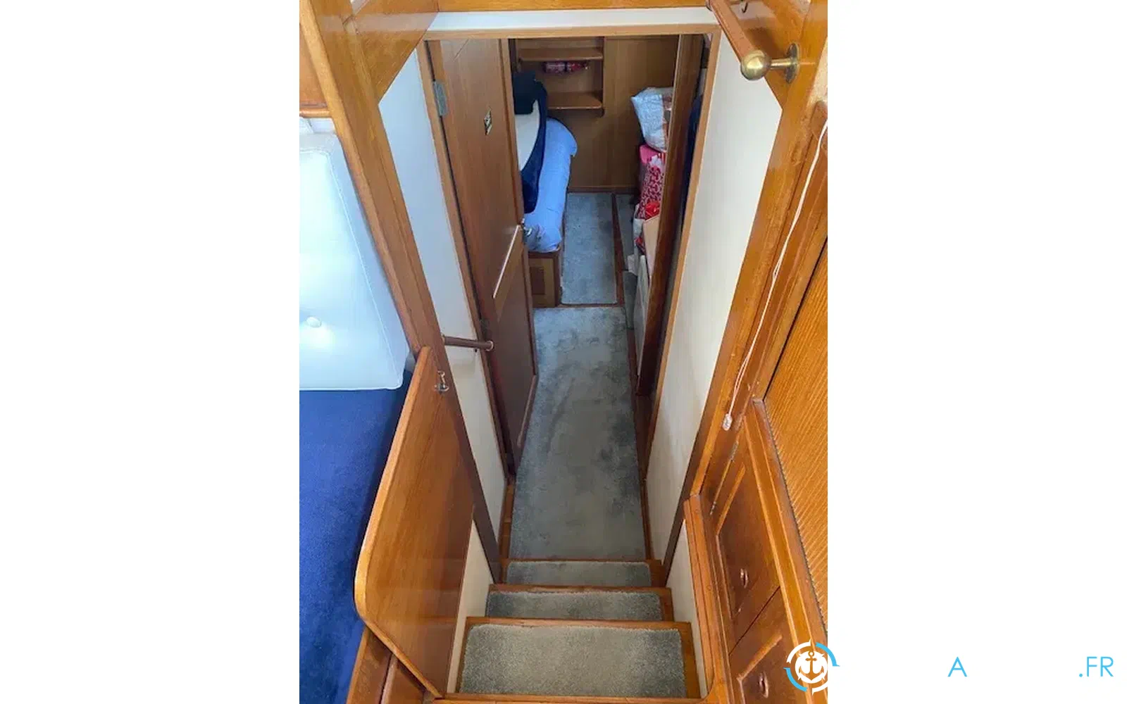 slider 23 Grand Banks 42 Classic