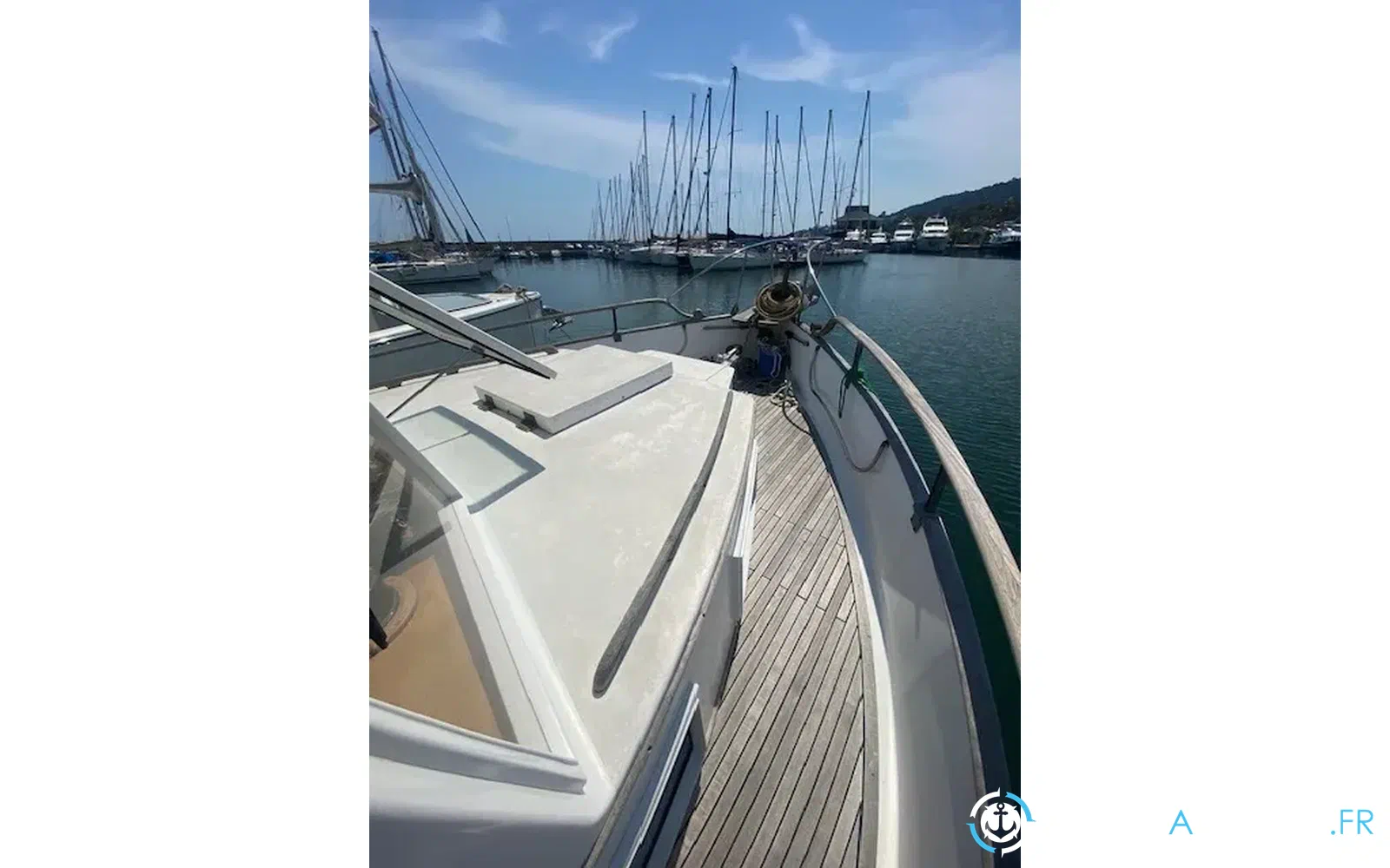 slider 5 Grand Banks 42 Classic
