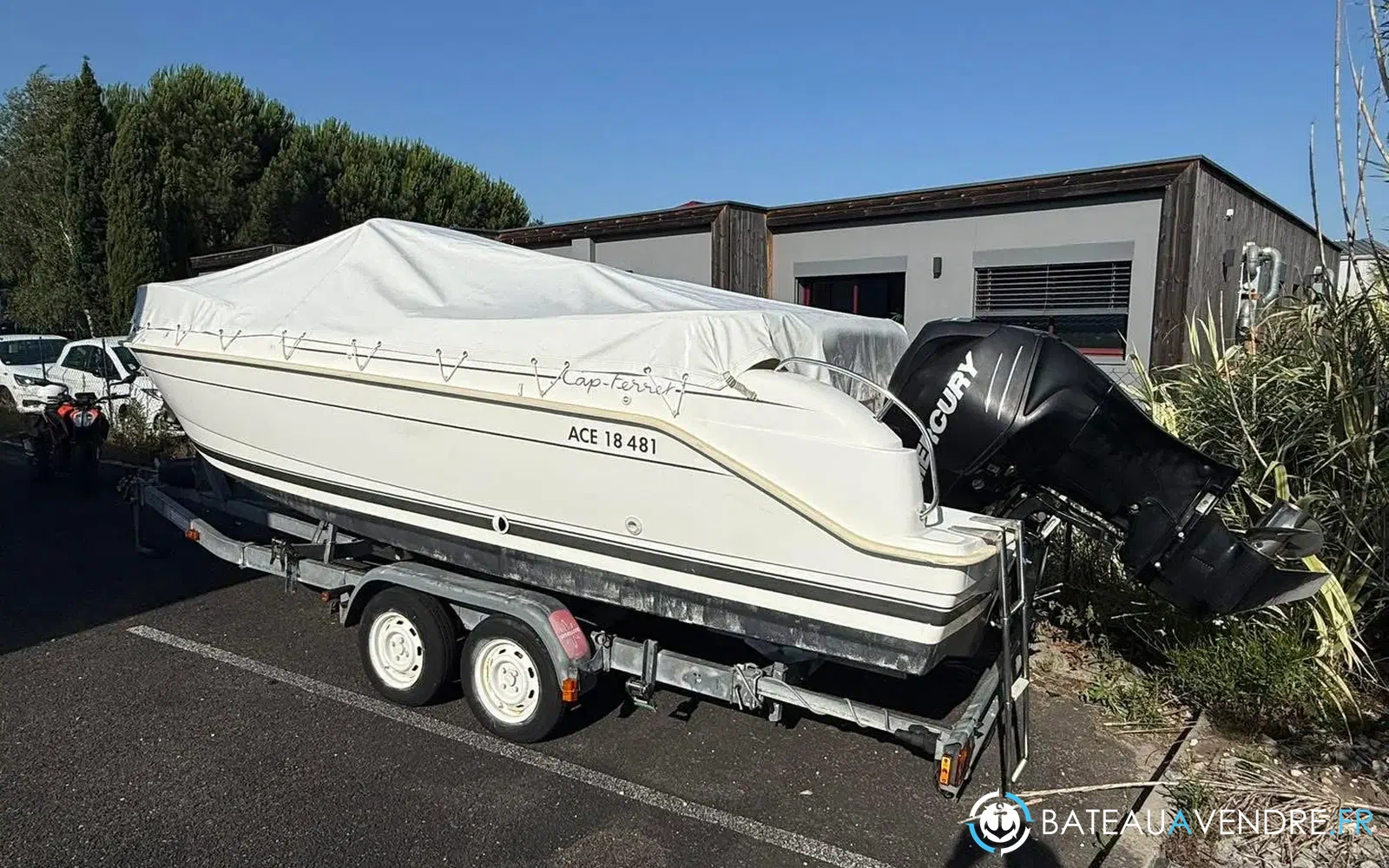 slider 13 B2 Marine Cap Ferret 652 Open