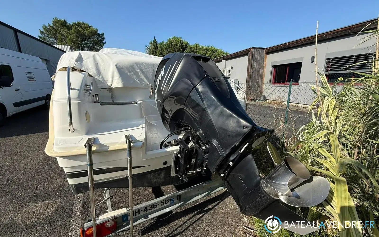 slider 15 B2 Marine Cap Ferret 652 Open