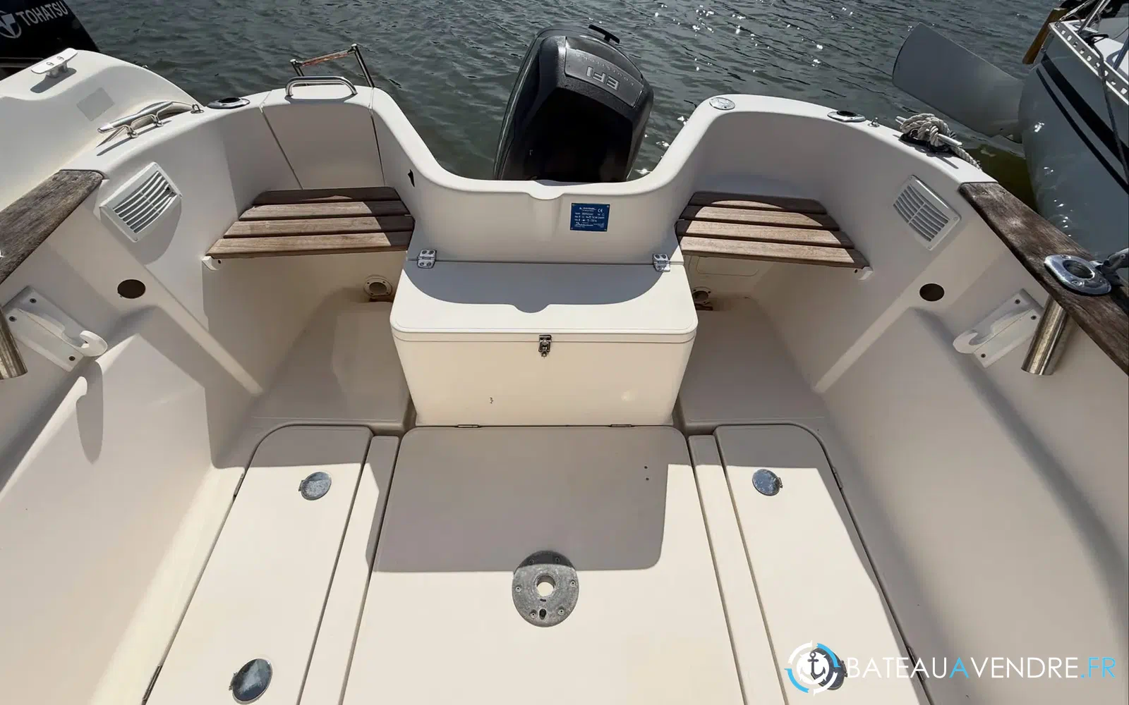 slider 8 Quicksilver Pilothouse 580