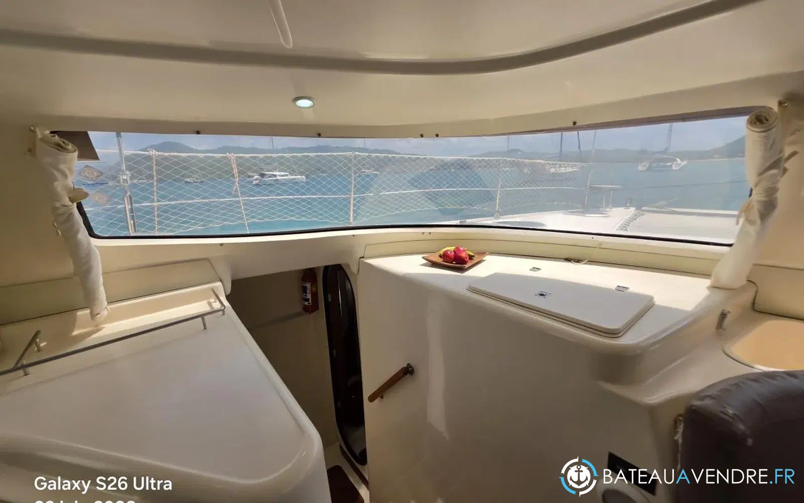 slider 17 Fountaine Pajot Lavezzi 40