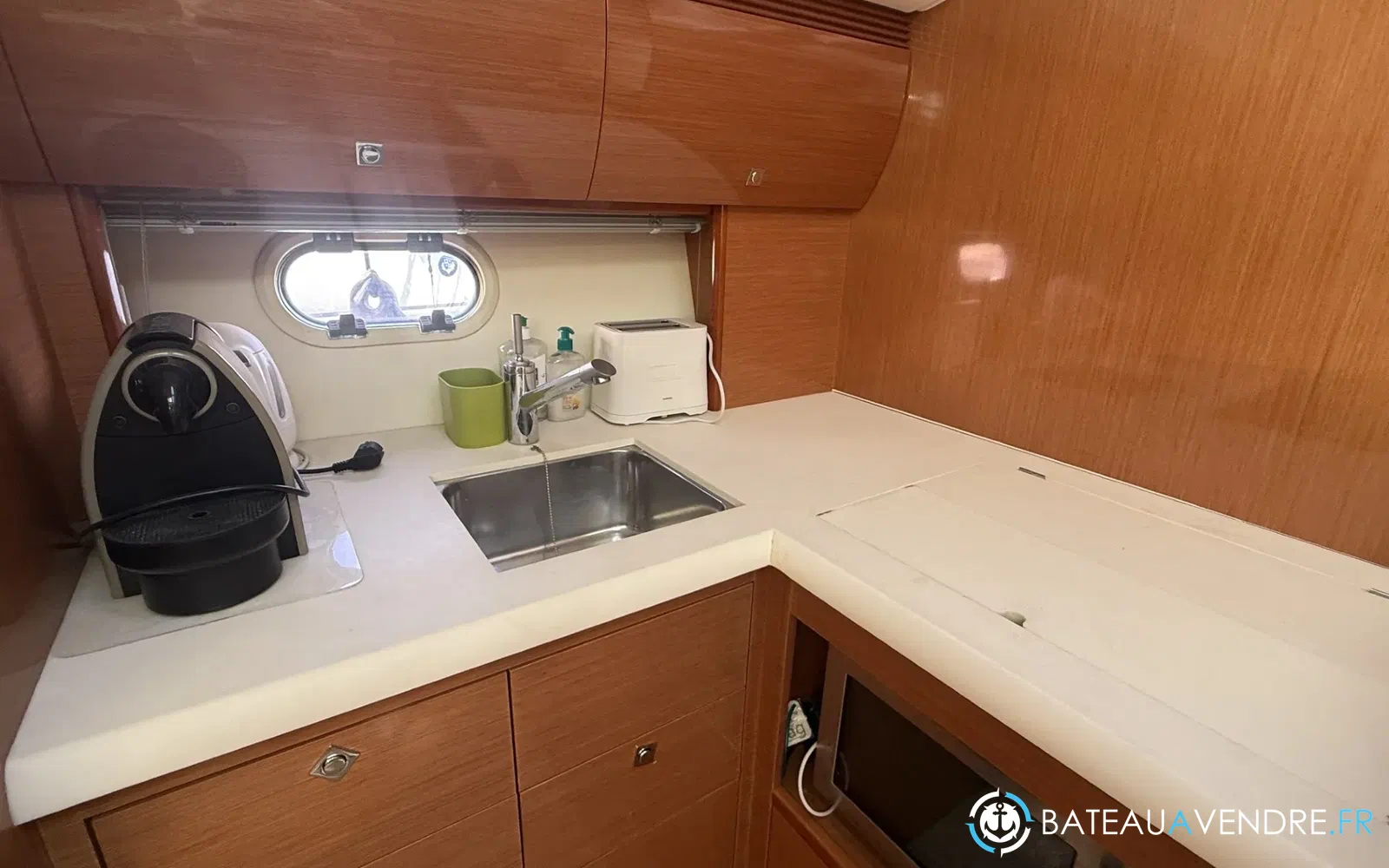 slider 19 Jeanneau Prestige 42 S