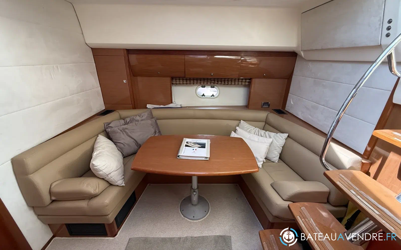 slider 30 Jeanneau Prestige 42 S