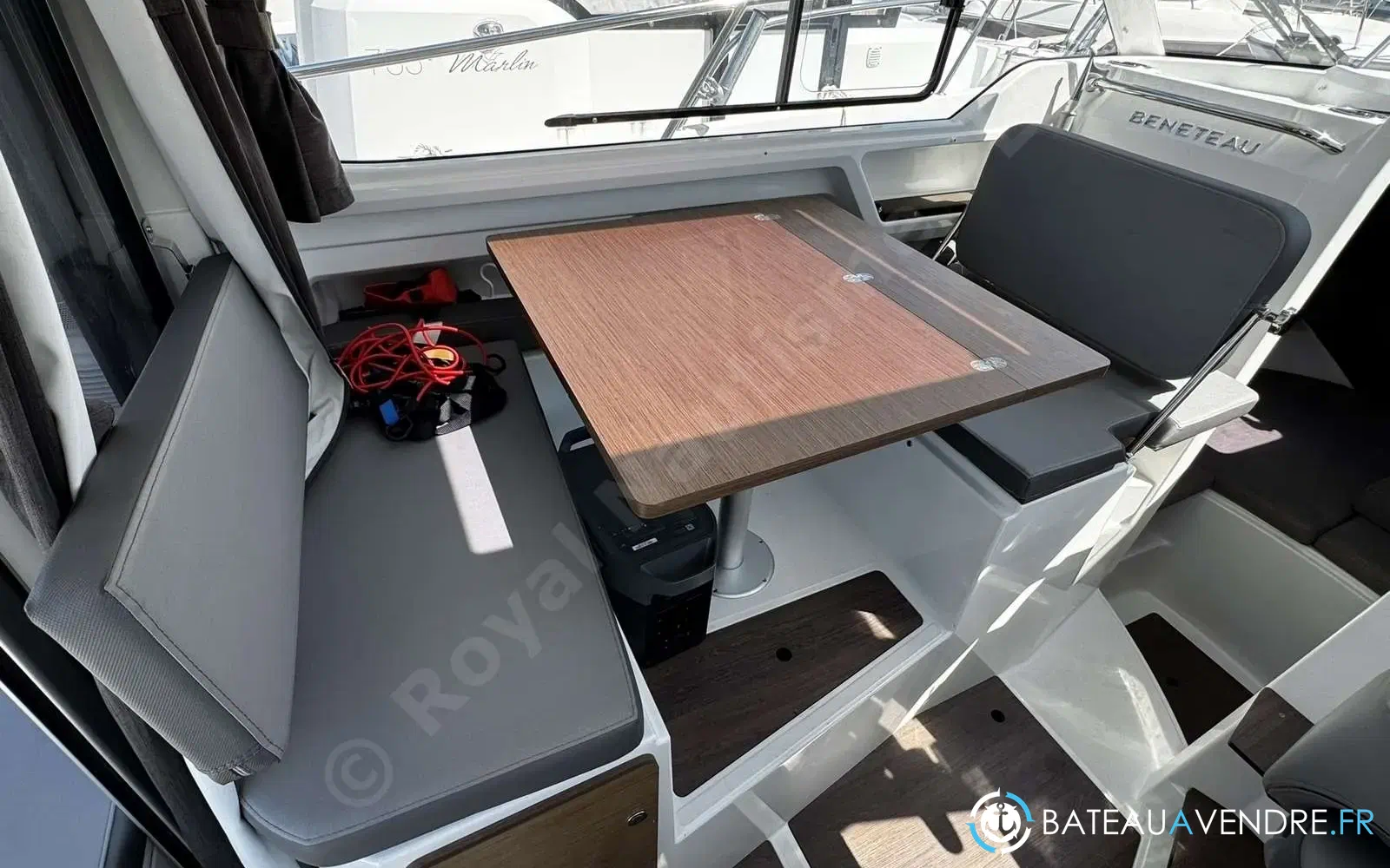 slider 10 Beneteau Antares 8 OB