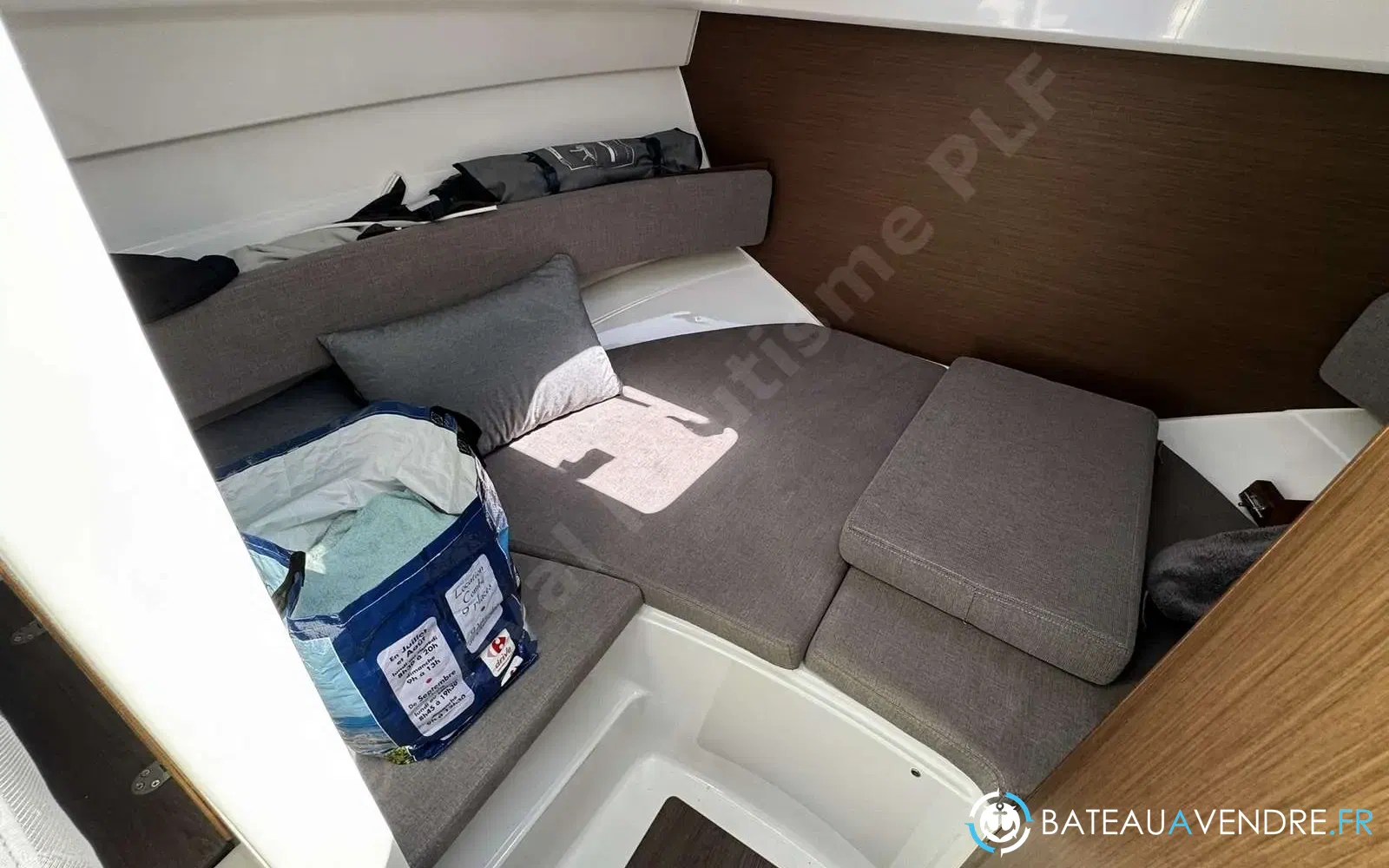 slider 19 Beneteau Antares 8 OB