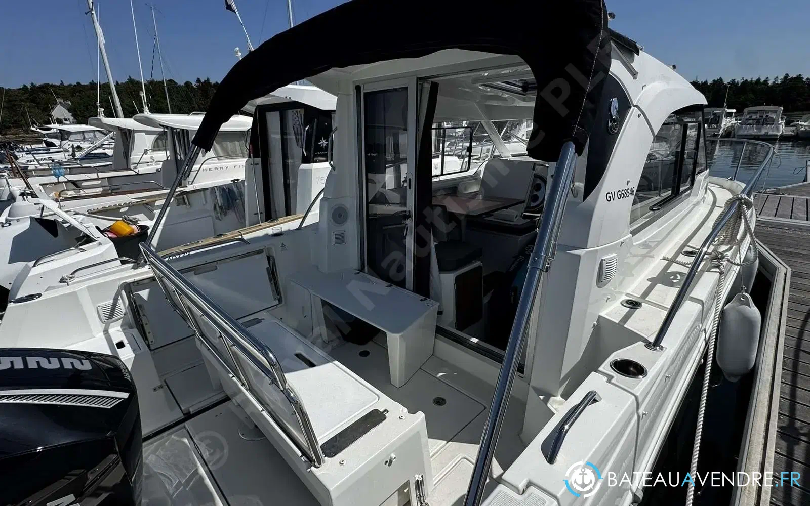 slider 5 Beneteau Antares 8 OB