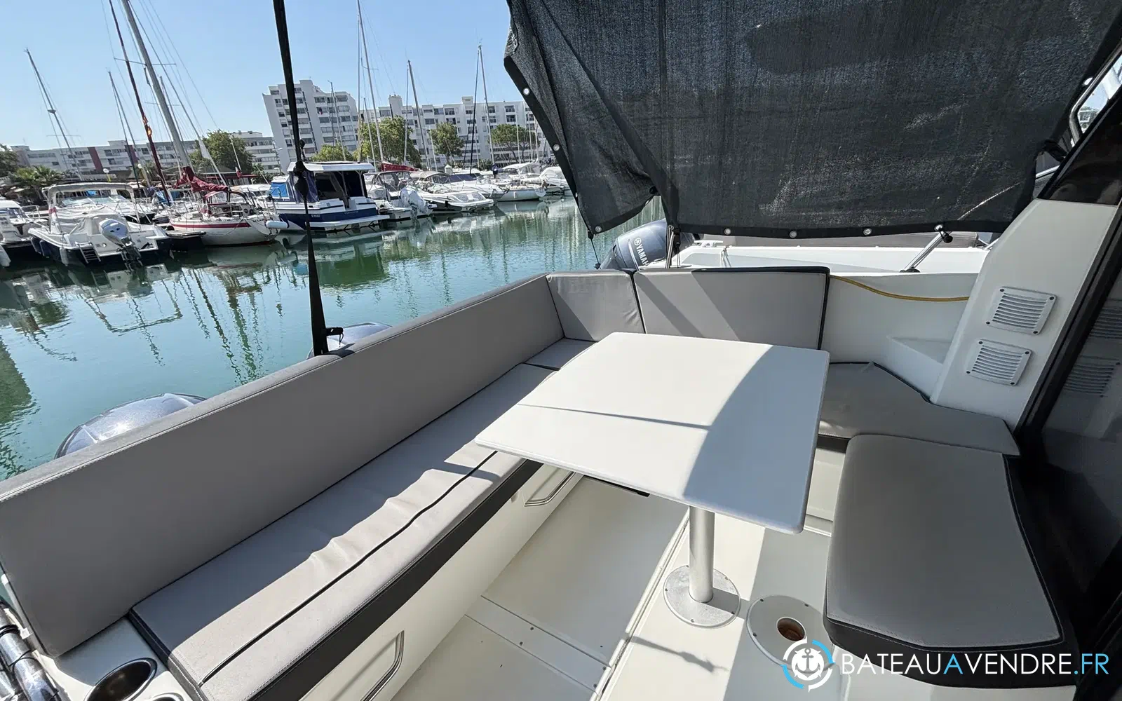 slider 1 Jeanneau Merry Fisher 895