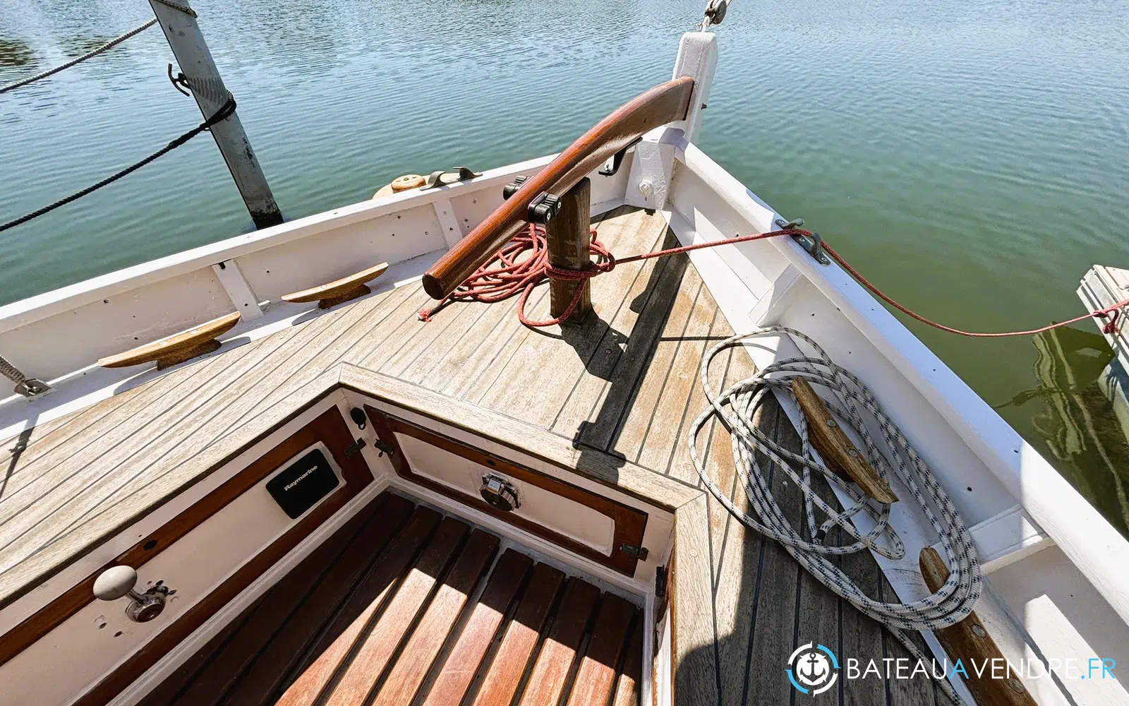 slider 29 Sirvent Tahiti Ketch