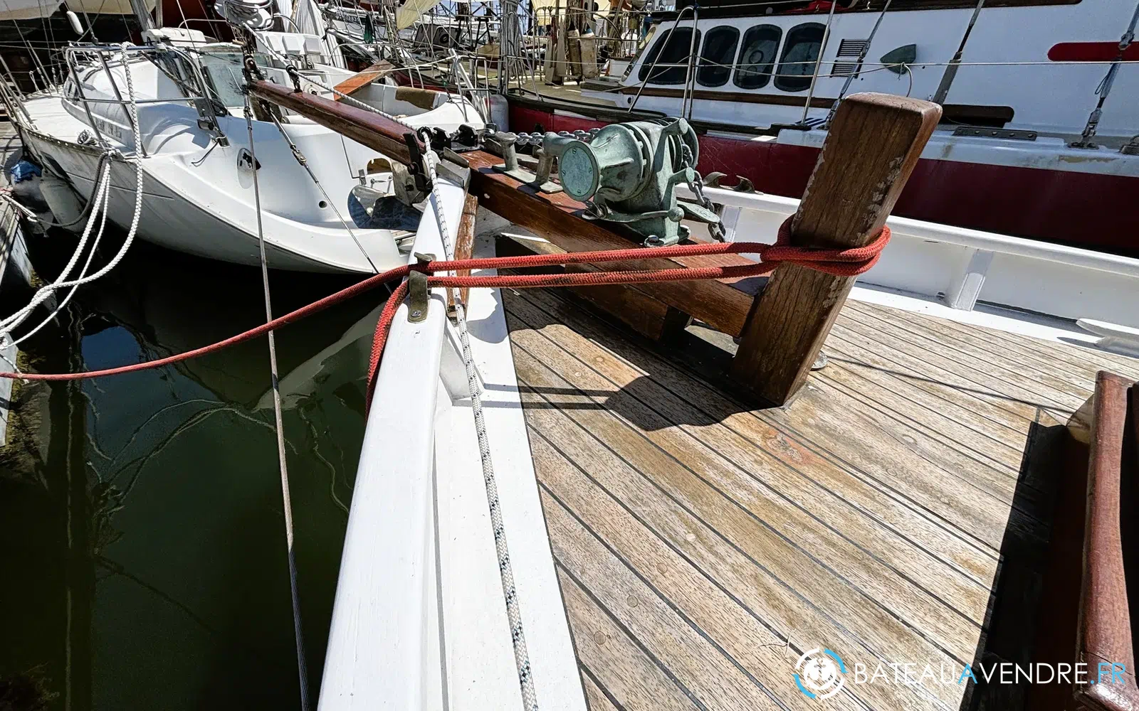slider 8 Sirvent Tahiti Ketch