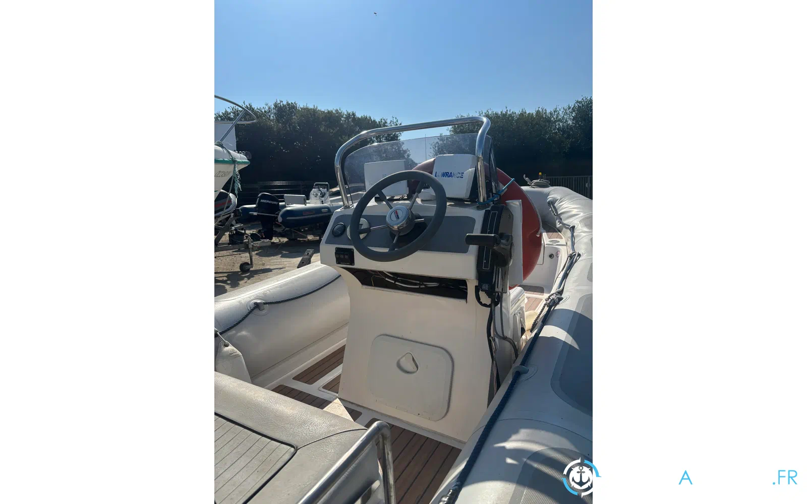 slider 1 Valiant V 520