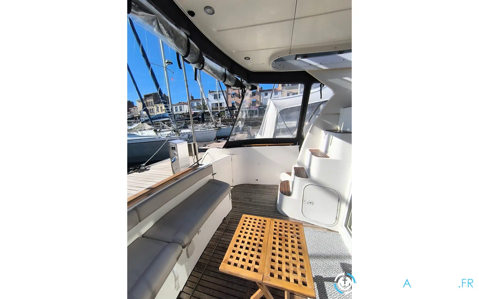 slider 18 Jeanneau Prestige 36 Fly