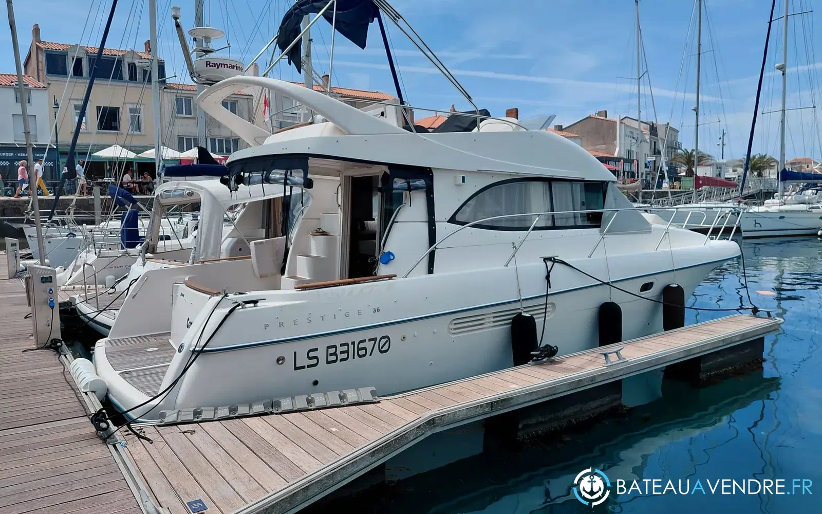 slider 0 Jeanneau Prestige 36 Fly