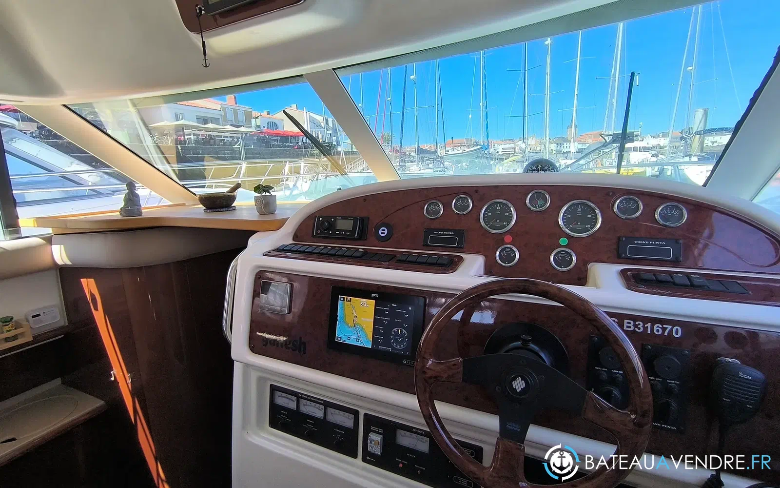 slider 3 Jeanneau Prestige 36 Fly