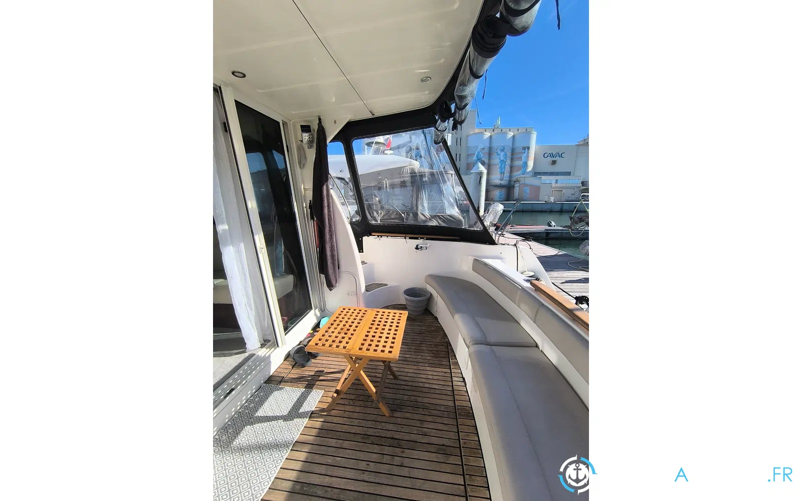 slider 5 Jeanneau Prestige 36 Fly