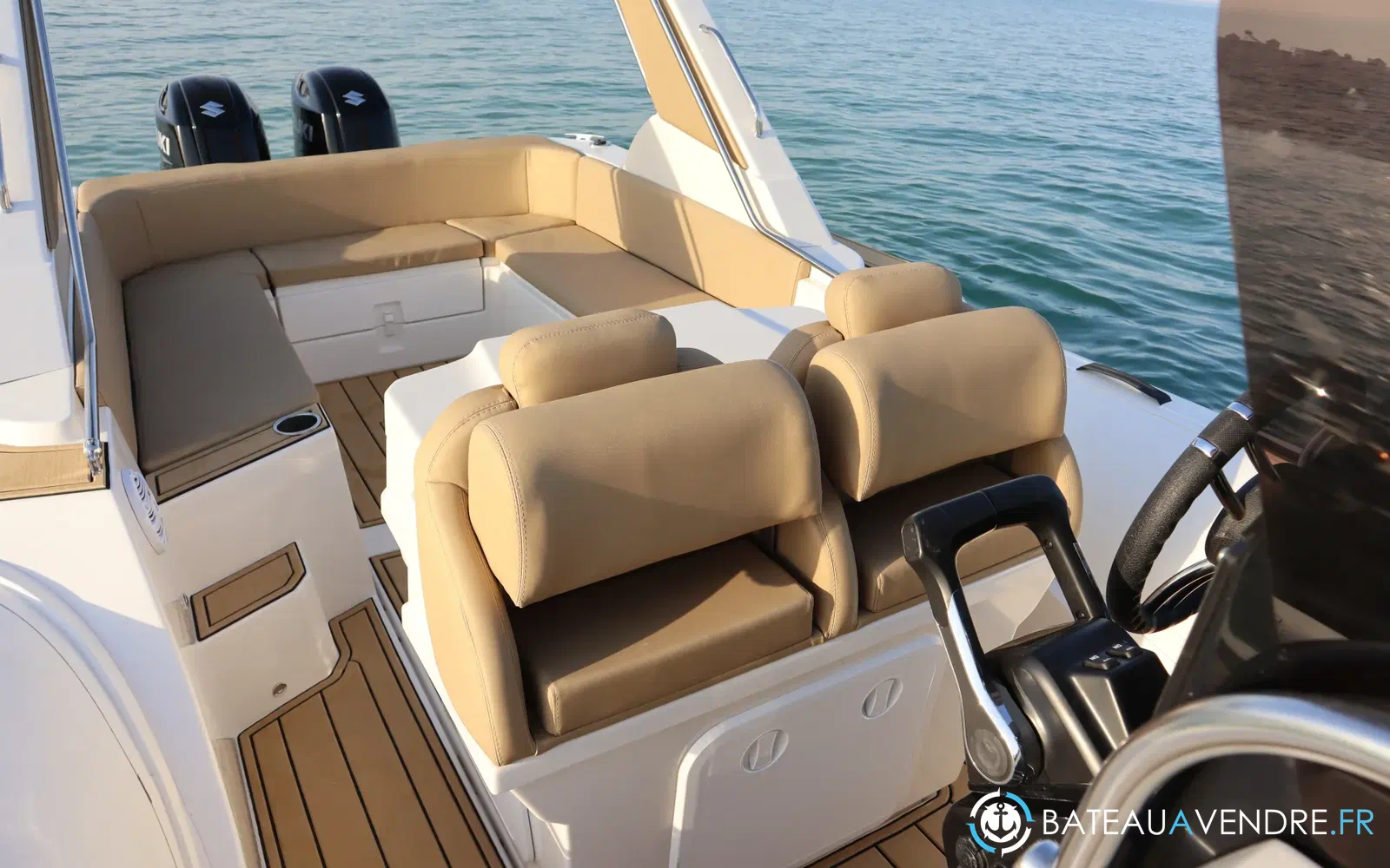 slider 9 Tiger Marine Top Line 950