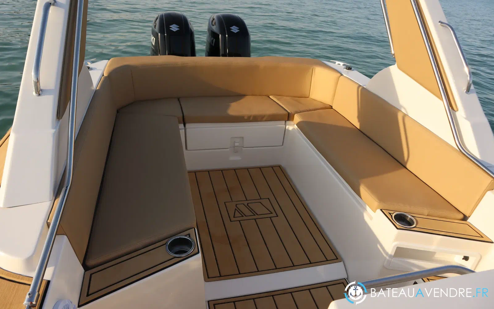 slider 11 Tiger Marine Top Line 950