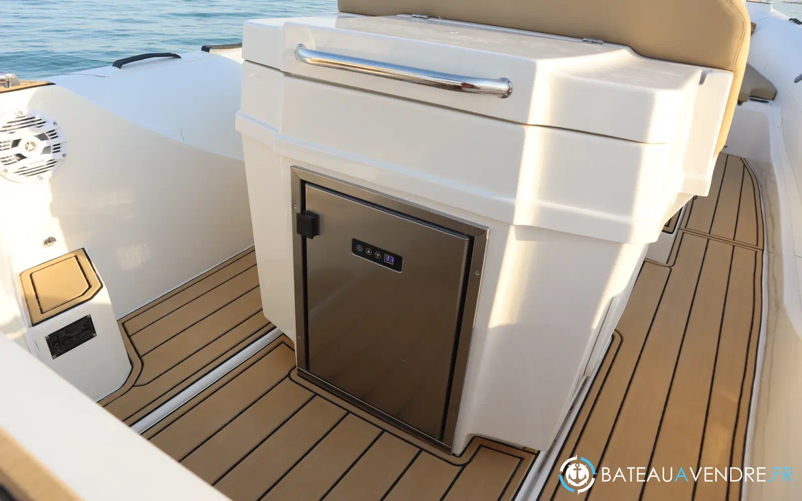 slider 18 Tiger Marine Top Line 950