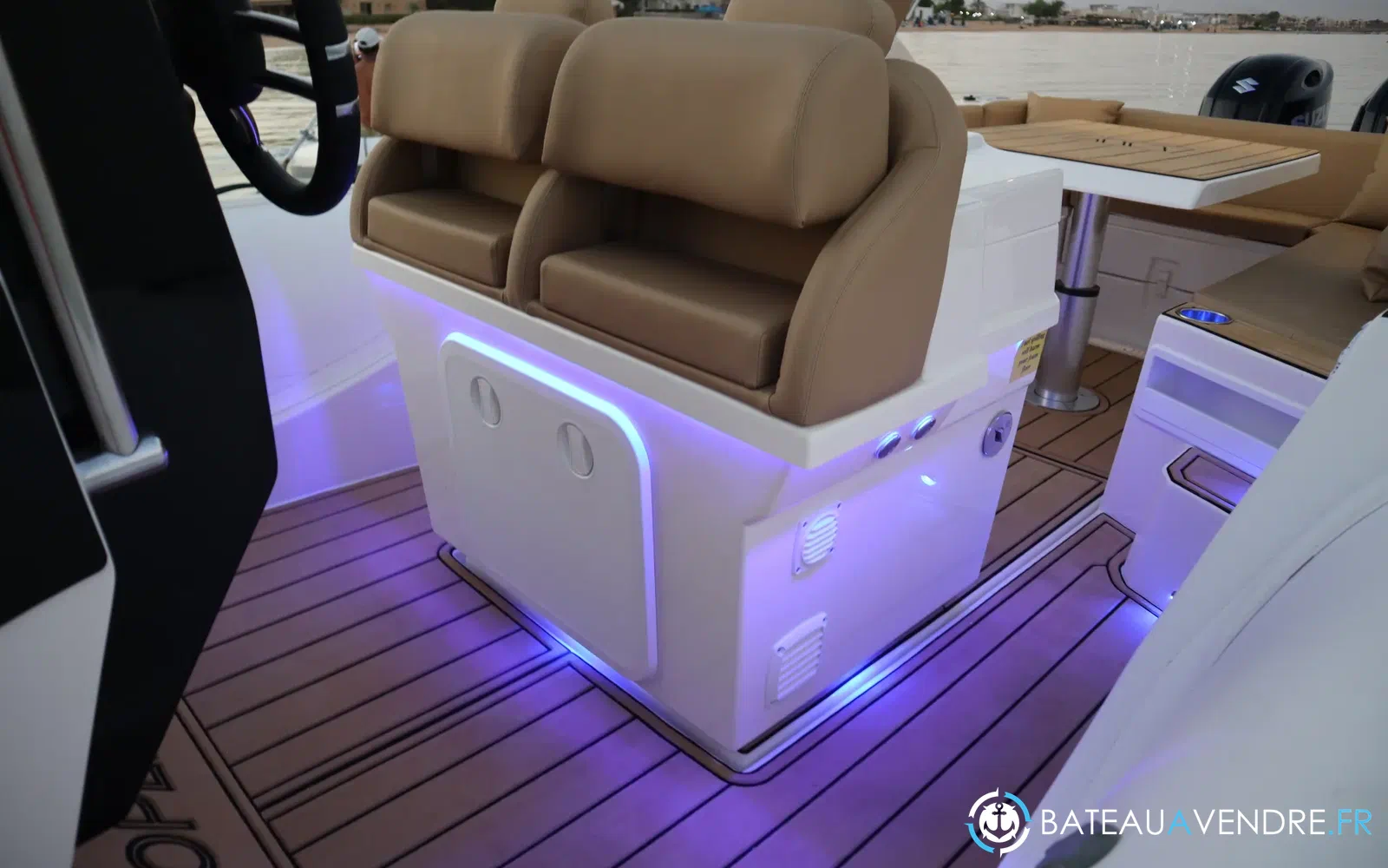 slider 23 Tiger Marine Top Line 950