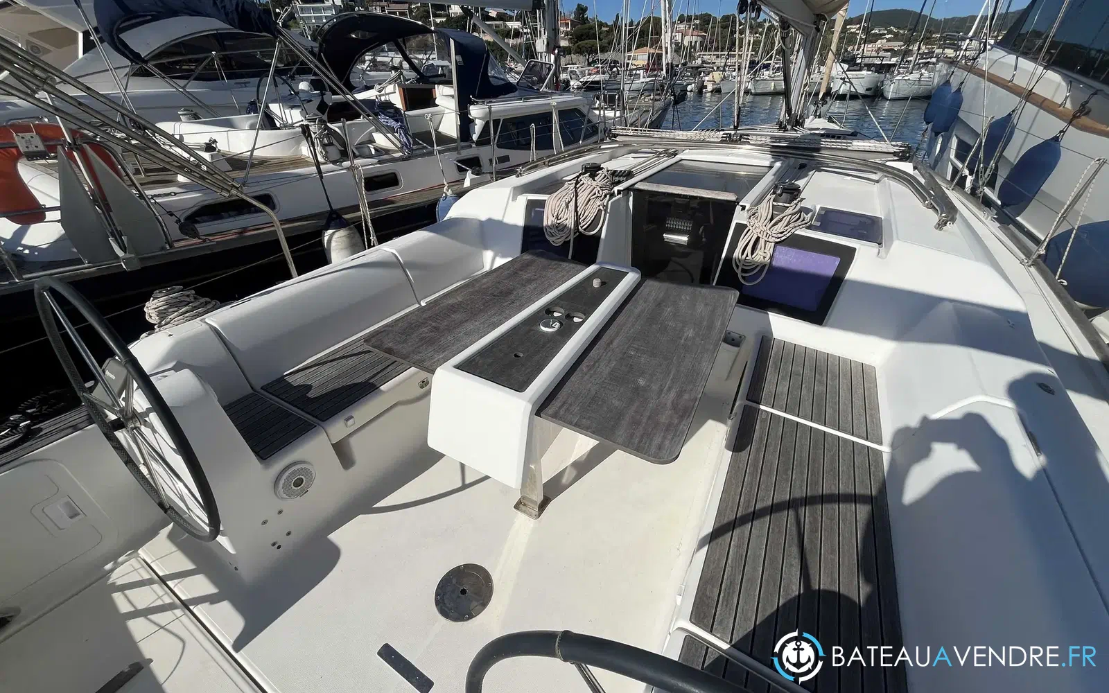 slider 8 Dufour 382 Grand Large