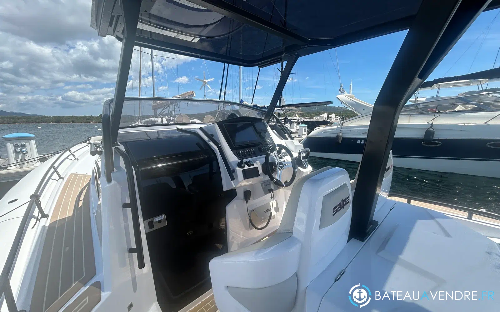 slider 14 Salpa 33 Soleil