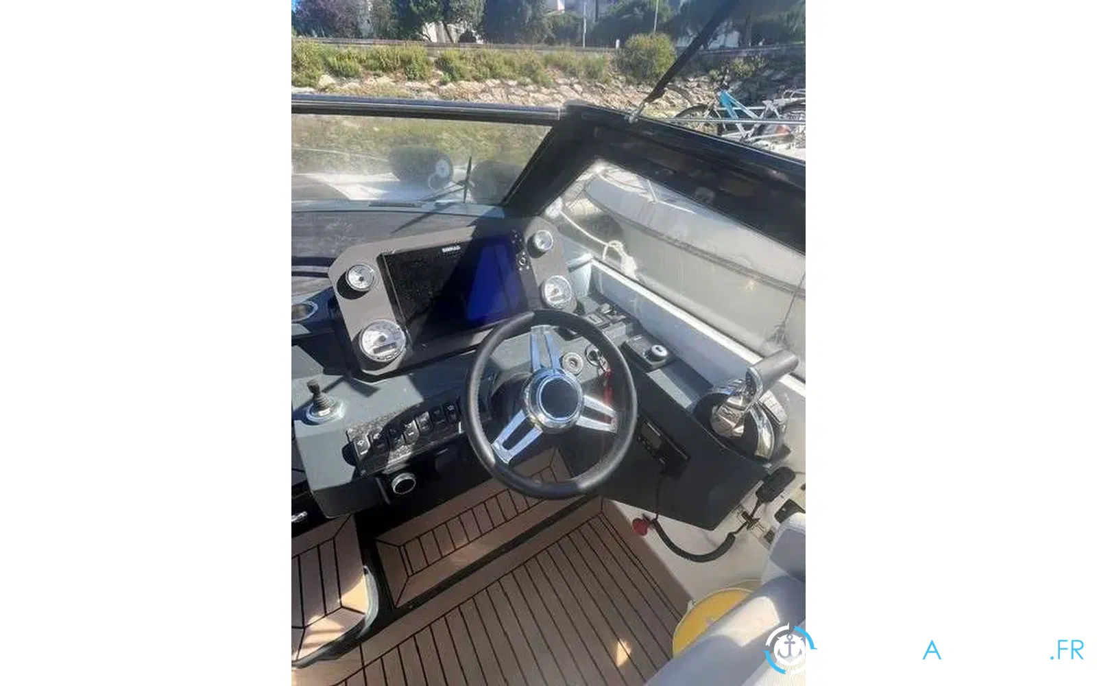 slider 10 Parker 800 Cruiser