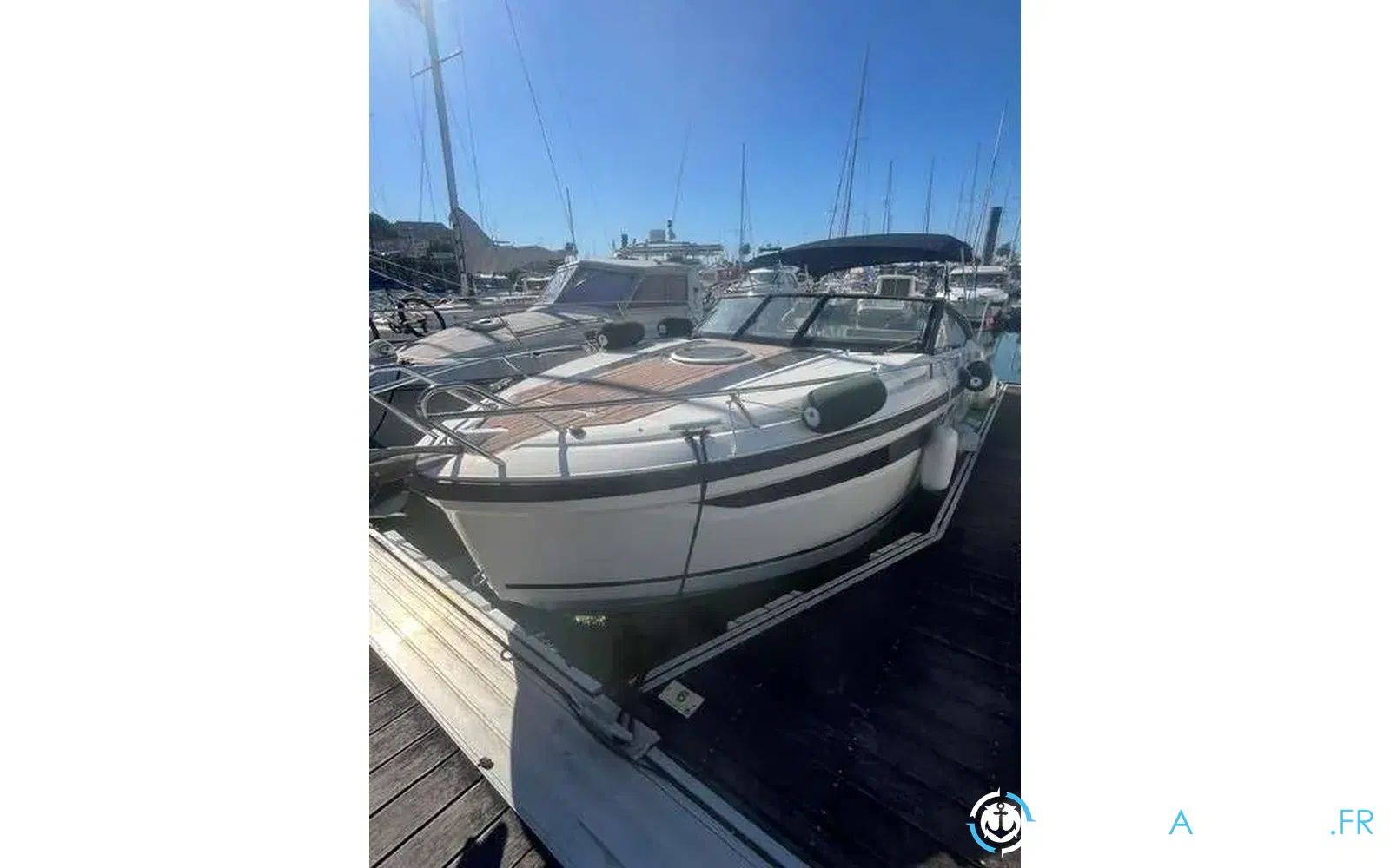 slider 4 Parker 800 Cruiser
