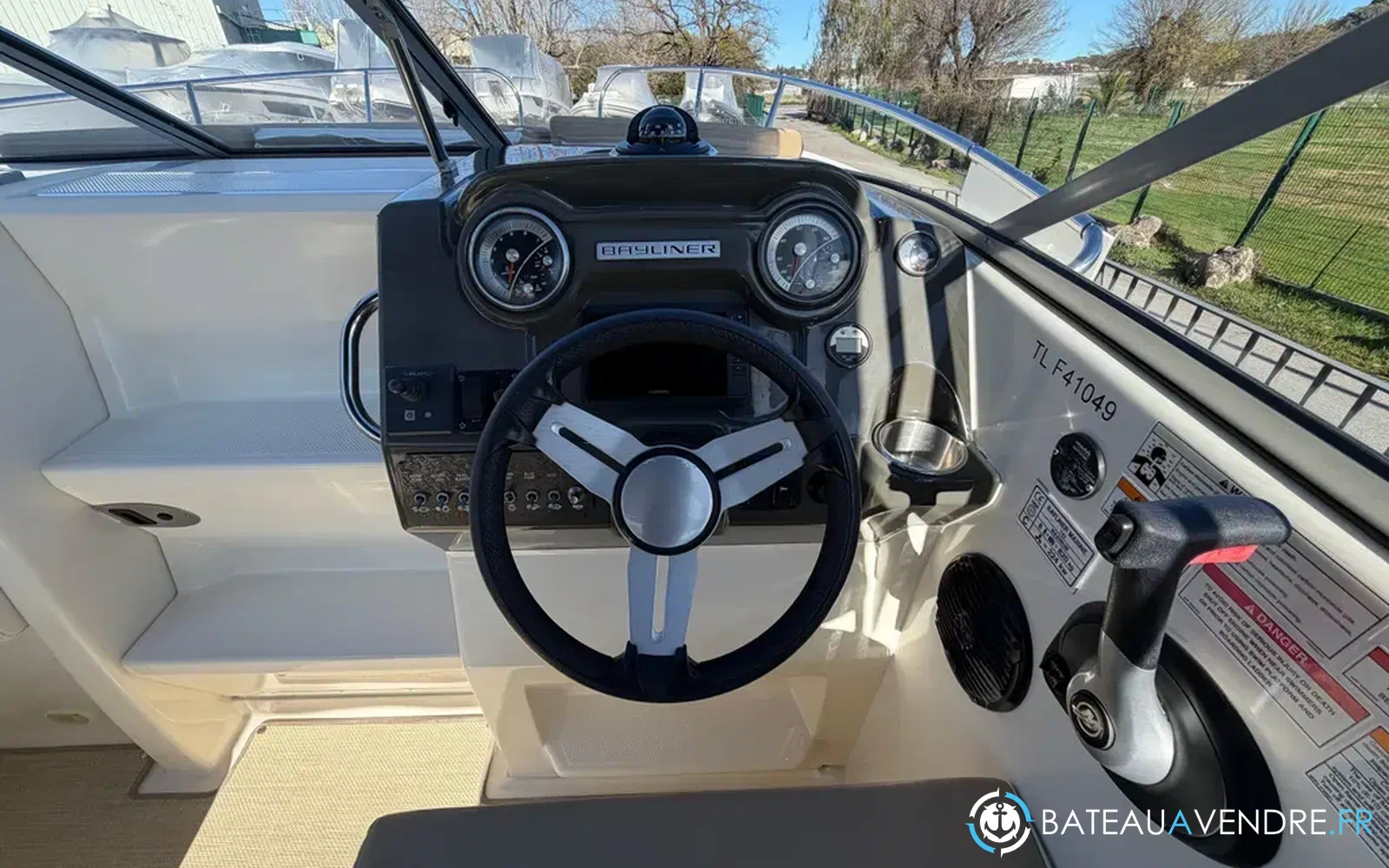 slider 12 Bayliner 742 Cuddy