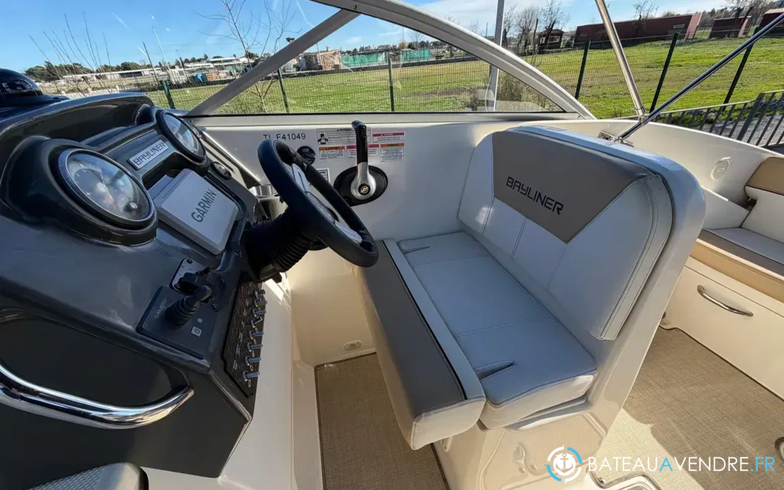 slider 15 Bayliner 742 Cuddy