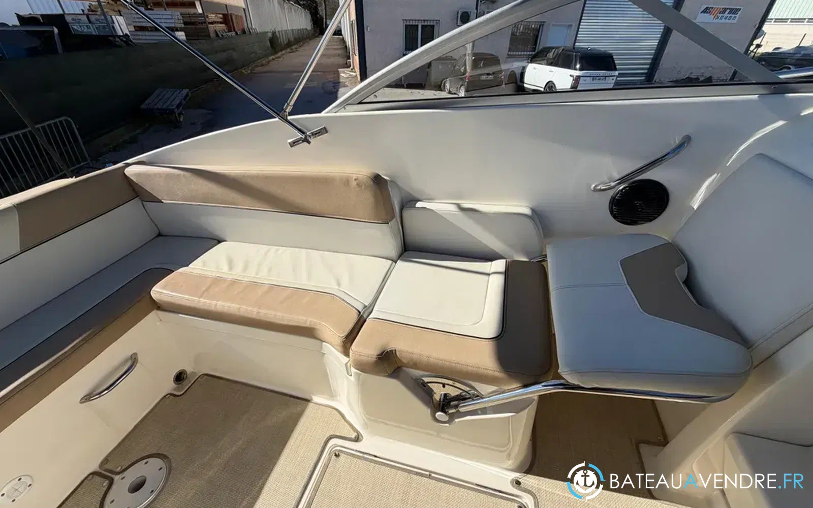 slider 8 Bayliner 742 Cuddy