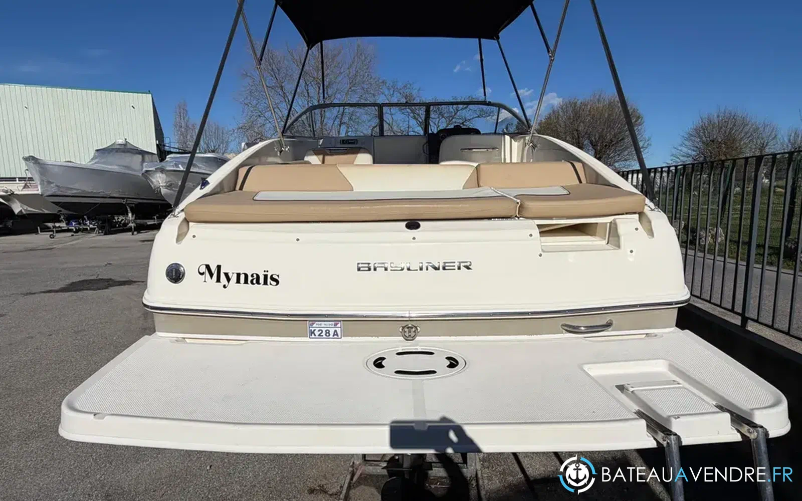 slider 4 Bayliner 742 Cuddy