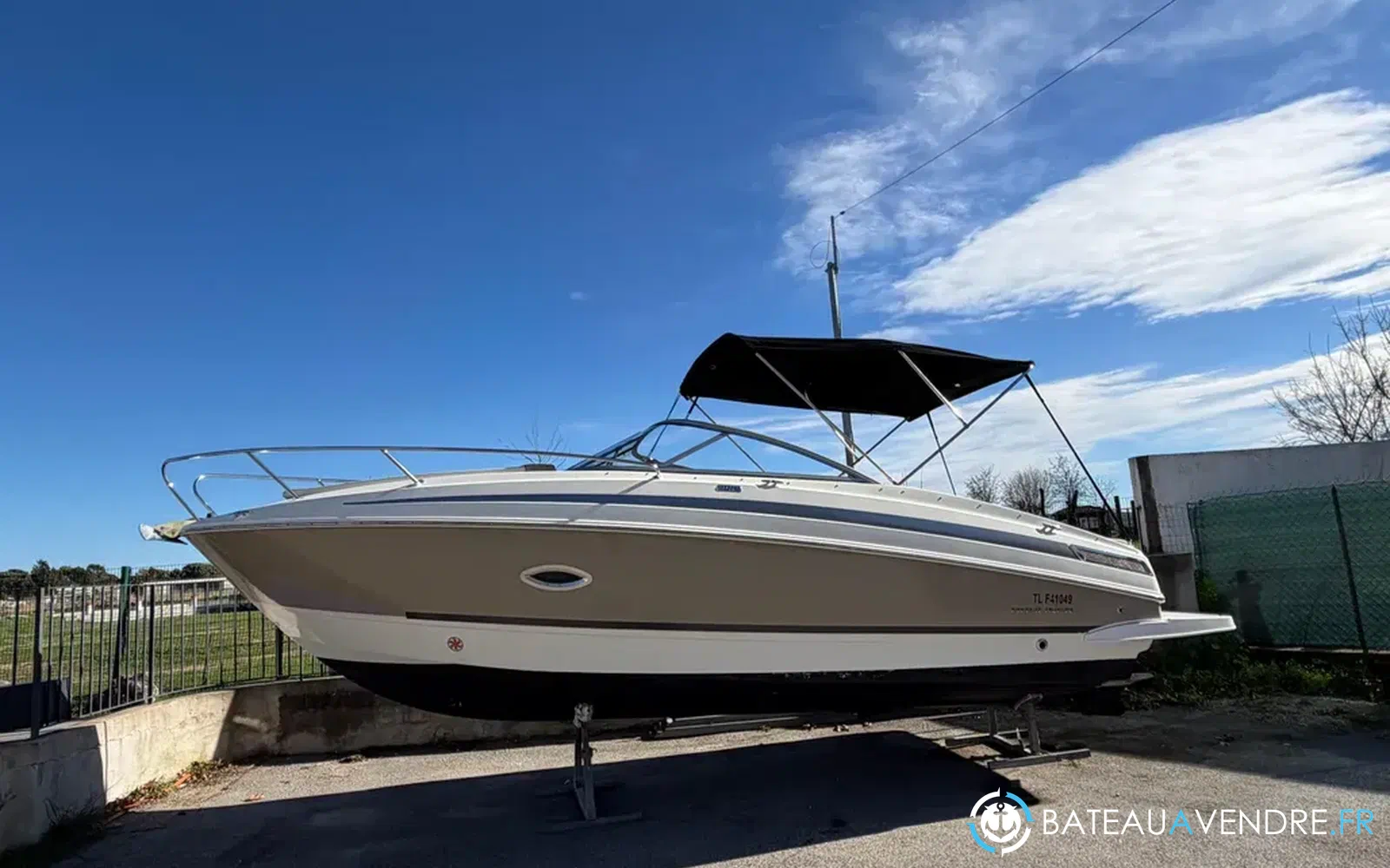 slider 0 Bayliner 742 Cuddy
