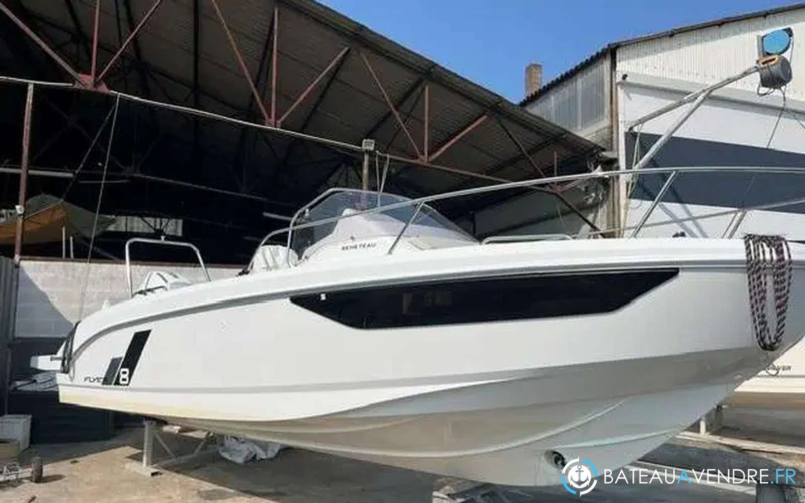 slider 0 Beneteau Flyer 8 SUNdeck V2