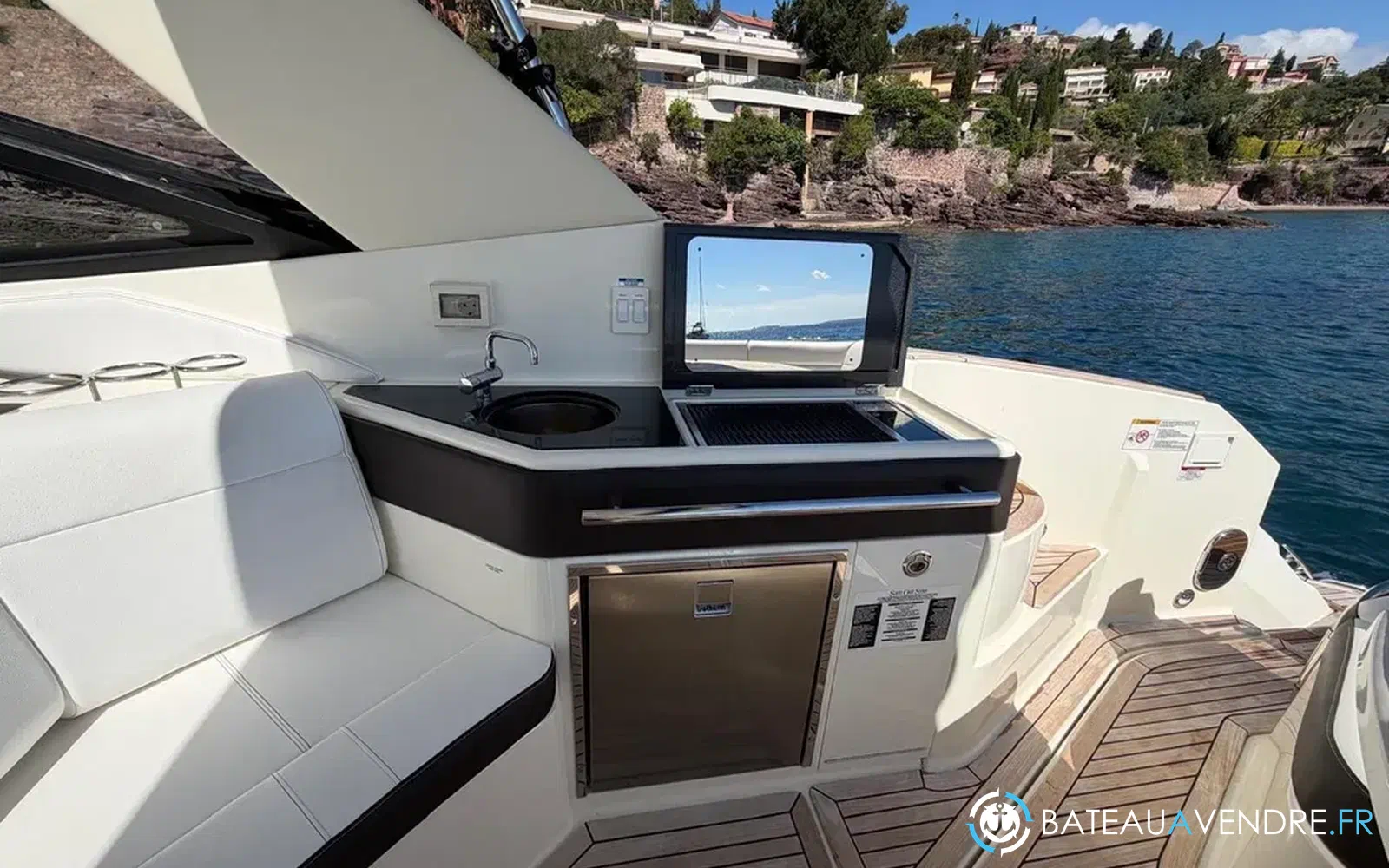 slider 9 Sea Ray 320 Sundancer