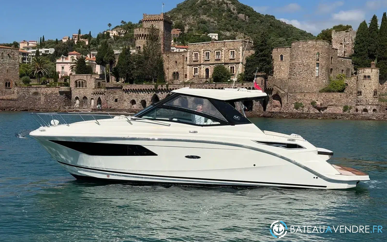 slider 0 Sea Ray 320 Sundancer