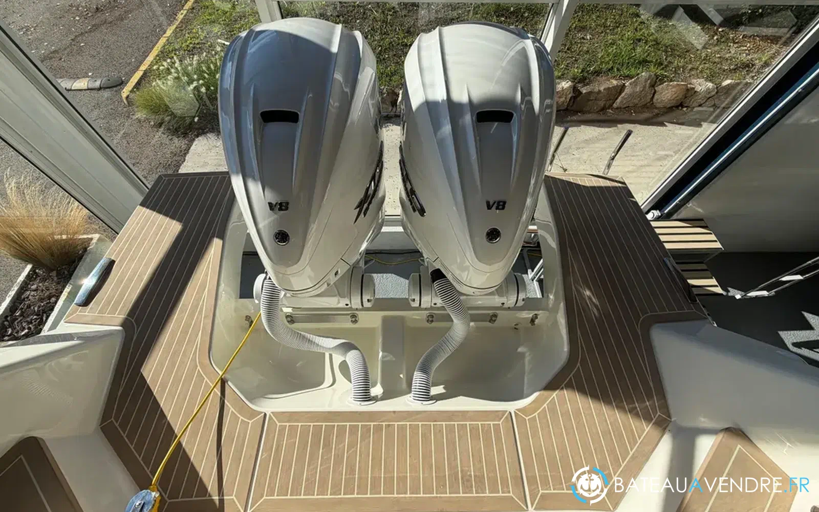 slider 1 Capelli Tempest 42
