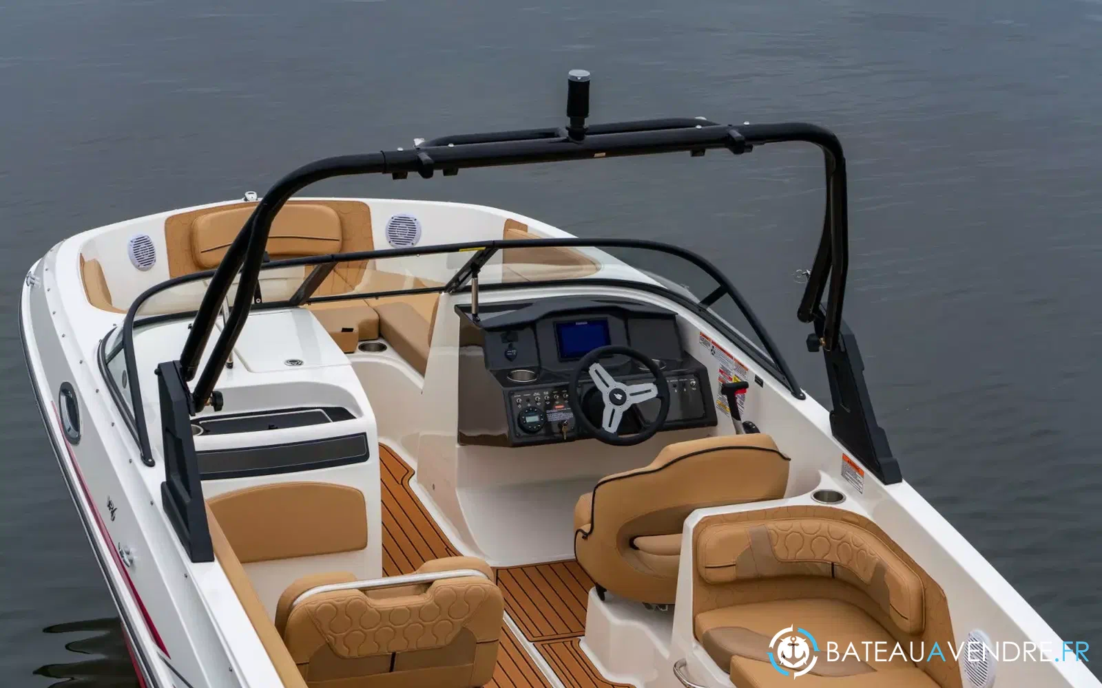 slider 0 Bayliner VR6