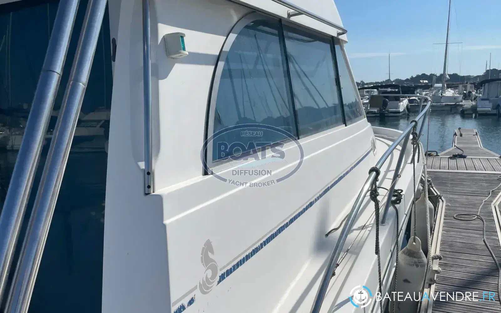 slider 12 Beneteau Antares Serie 9