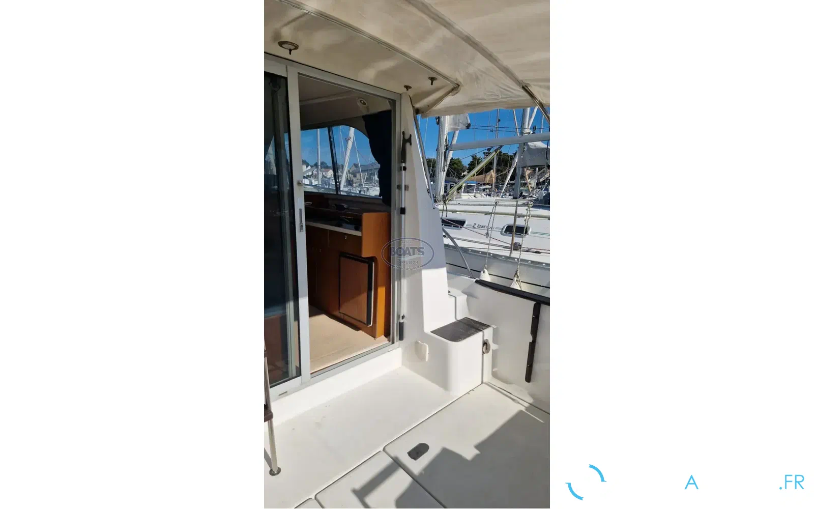 slider 14 Beneteau Antares Serie 9