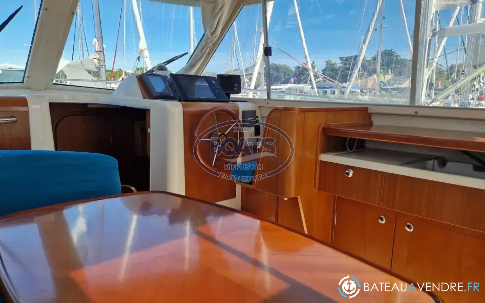 slider 3 Beneteau Antares Serie 9