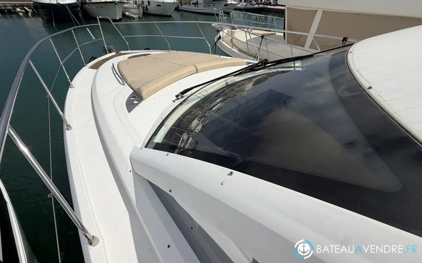 slider 9 Beneteau Monte Carlo 47 Fly