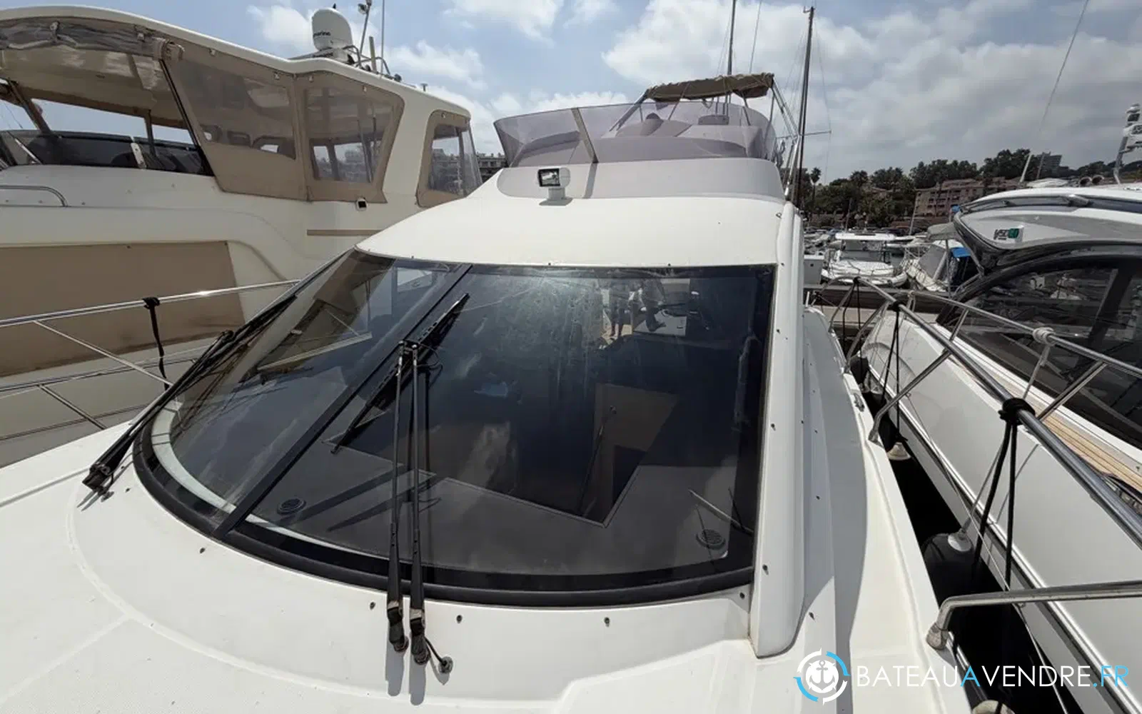 slider 12 Beneteau Monte Carlo 47 Fly