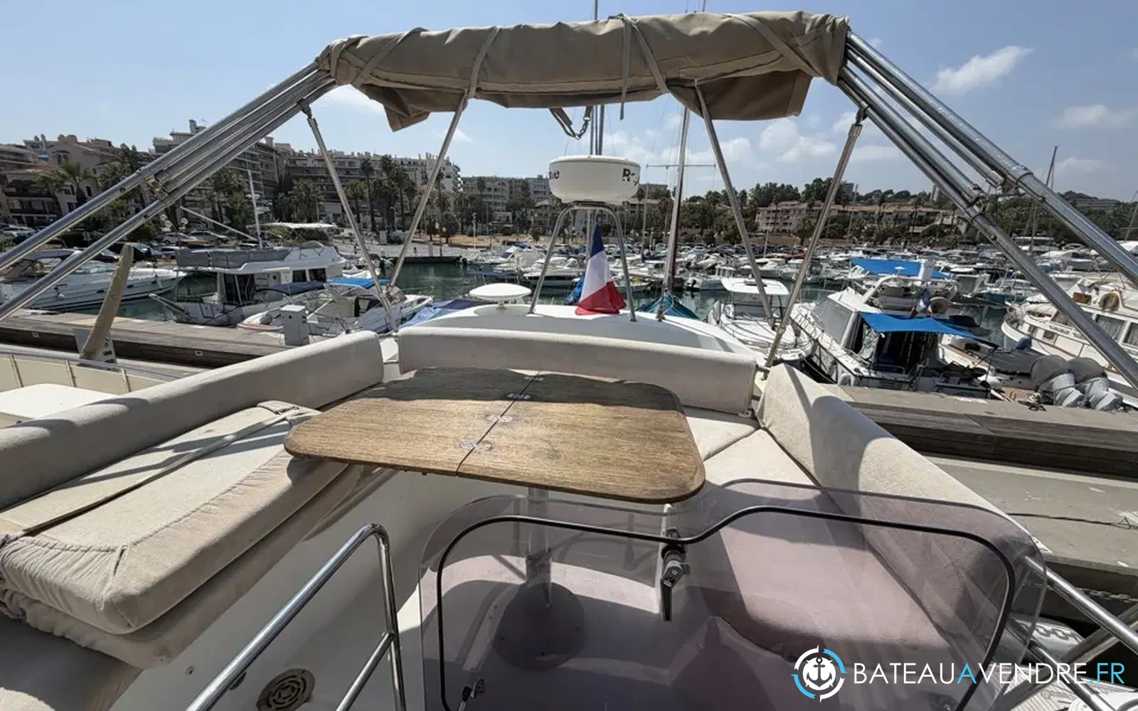 slider 13 Beneteau Monte Carlo 47 Fly