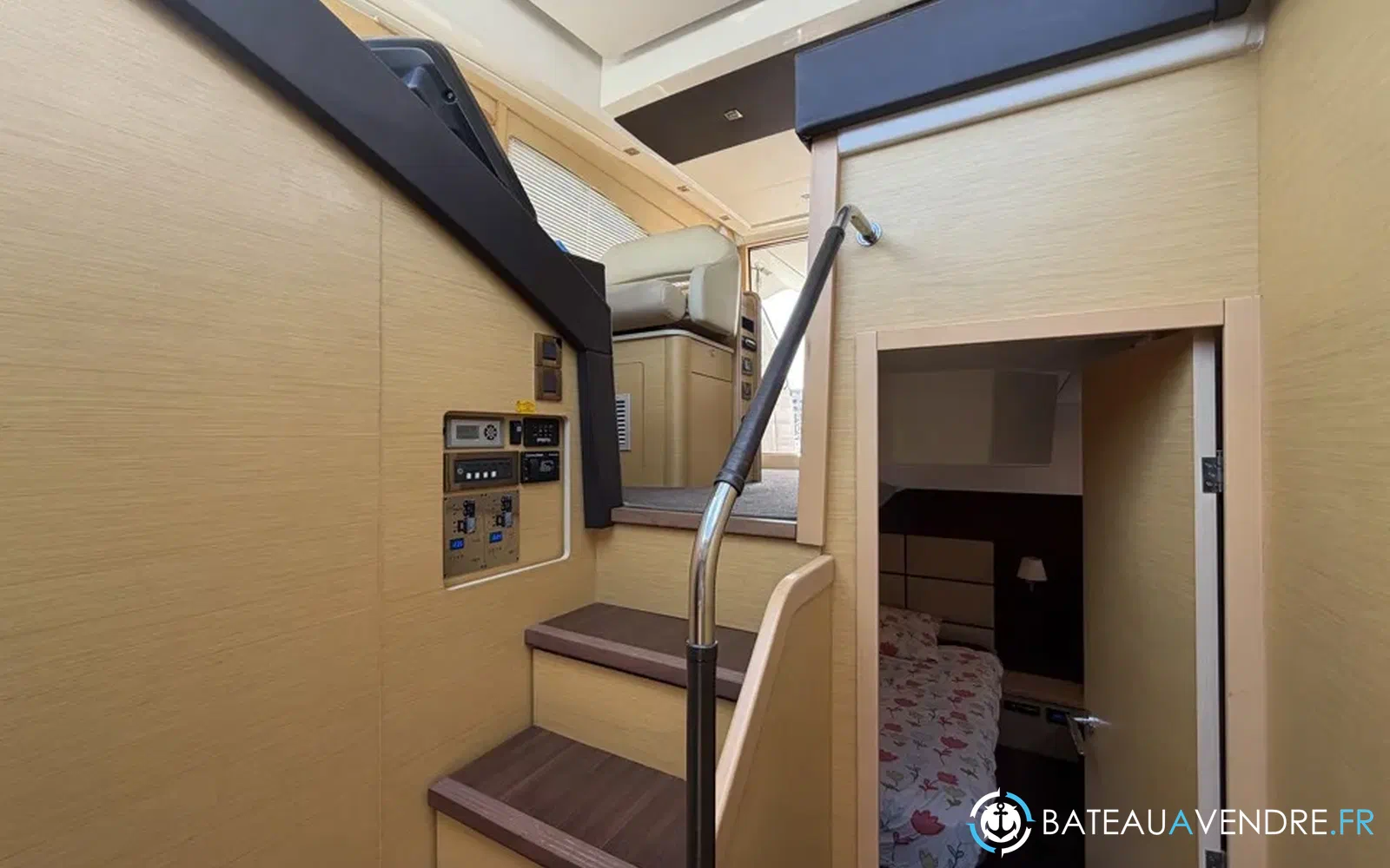 slider 22 Beneteau Monte Carlo 47 Fly